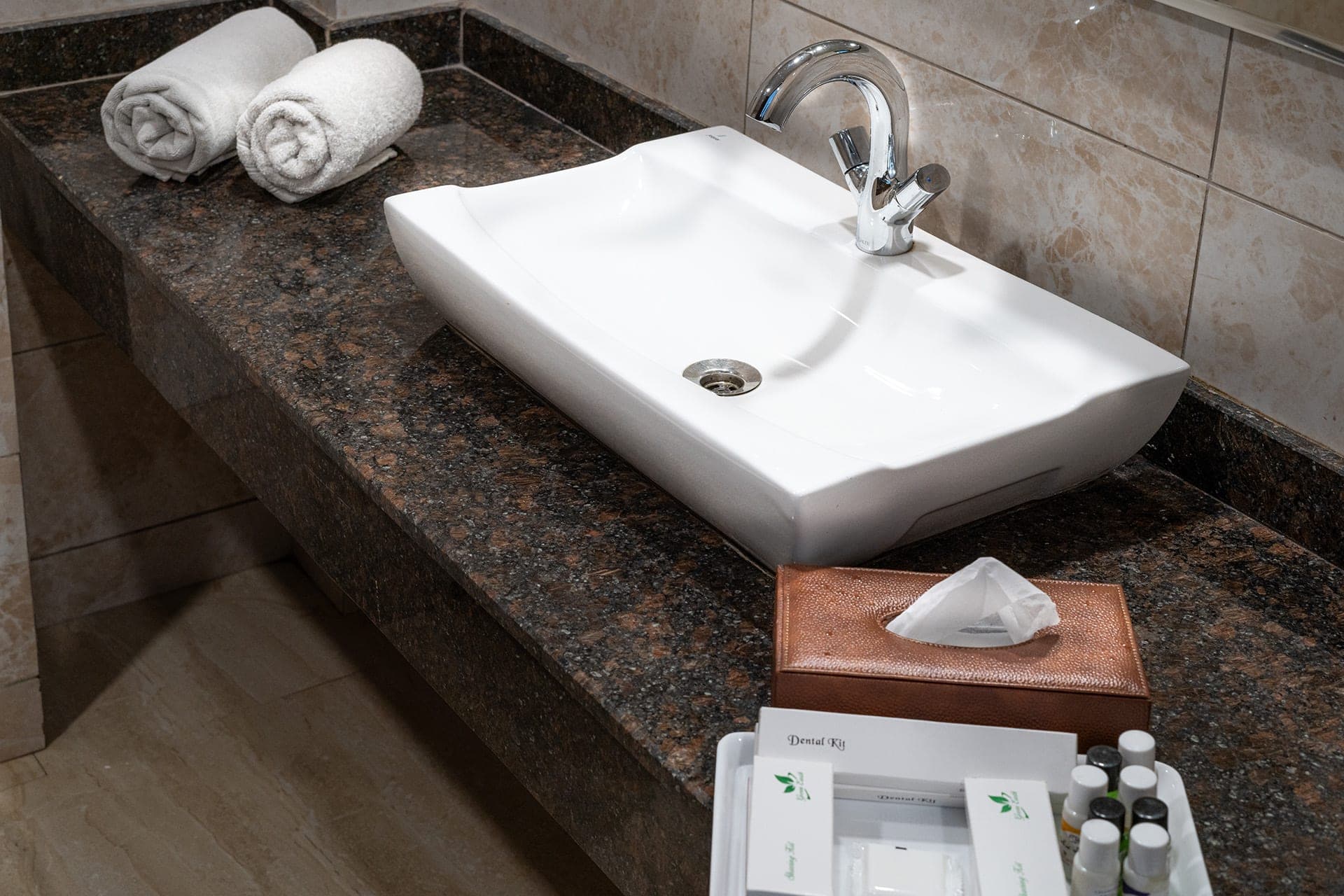 Superior room bathroom detail at Hotel Sparrow