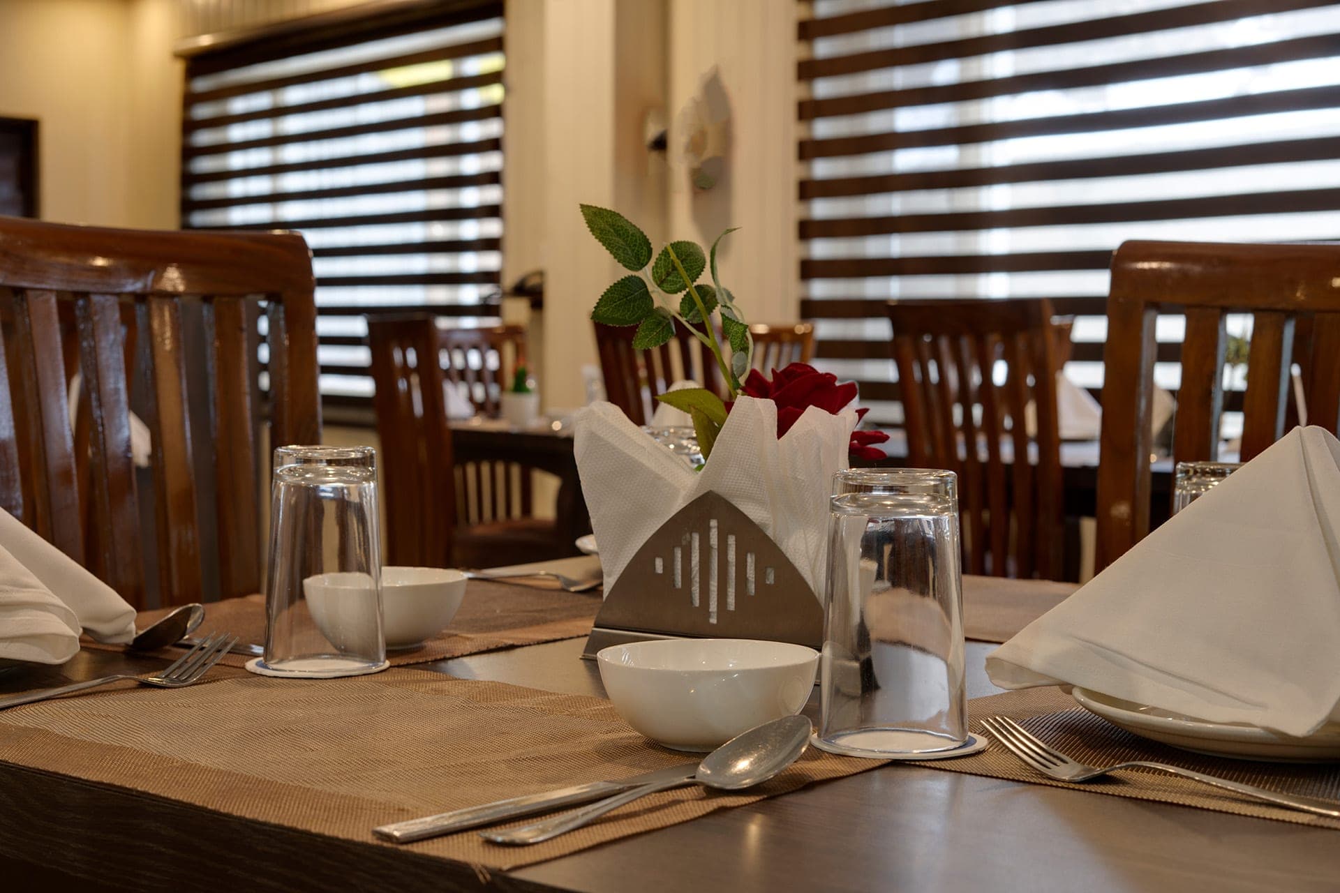 A set dining table at Hotel Sparrow's restaurant